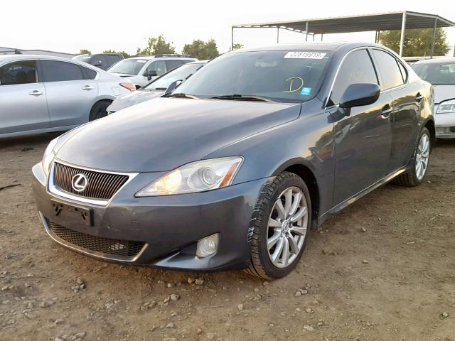 JTHCK262072014246 - 2007 LEXUS IS 250 CHARCOAL photo 2