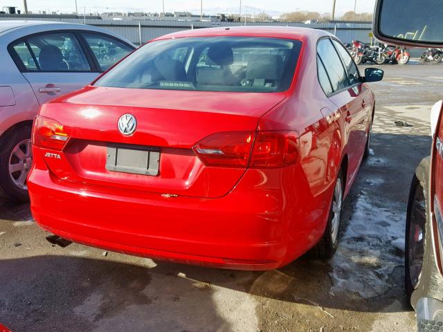 3VW2K7AJ7EM235435 - 2014 VOLKSWAGEN JETTA BASE RED photo 4