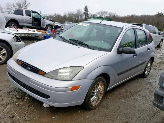 3FAFP37Z73R149804 - 2003 FORD FOCUS ZX5 GRAY photo 2