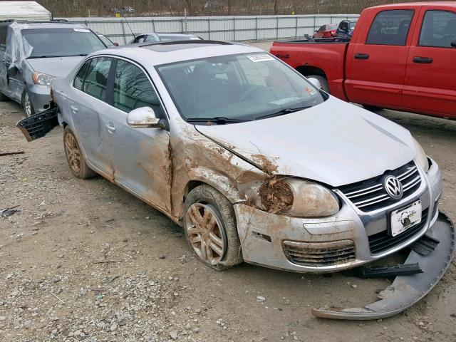 3VWEF71K97M186994 - 2007 VOLKSWAGEN JETTA WOLF SILVER photo 1