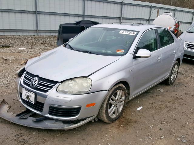 3VWEF71K97M186994 - 2007 VOLKSWAGEN JETTA WOLF SILVER photo 2