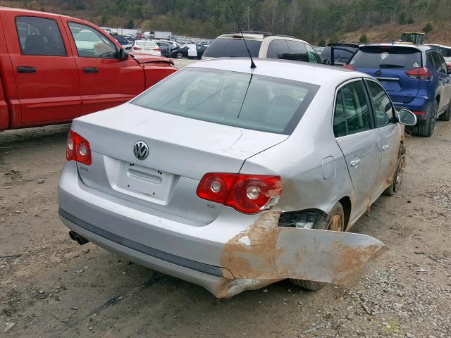 3VWEF71K97M186994 - 2007 VOLKSWAGEN JETTA WOLF SILVER photo 4