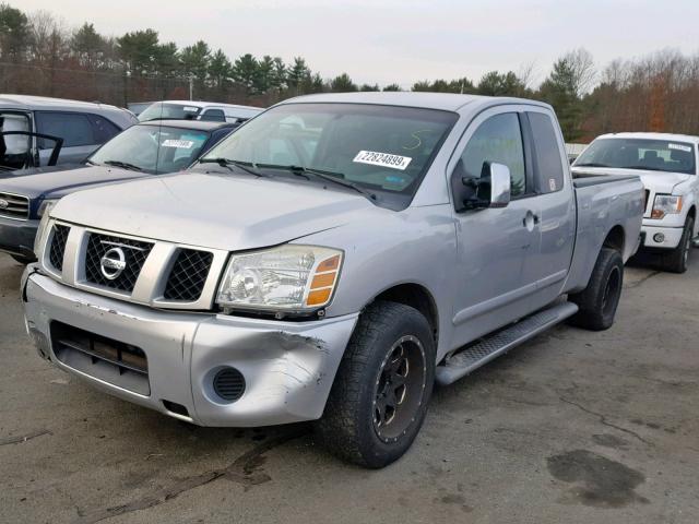 1N6AA06A64N555008 - 2004 NISSAN TITAN XE SILVER photo 2