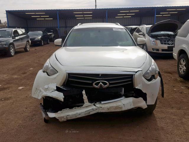 JN8CS1MW0EM413200 - 2014 INFINITI QX70 WHITE photo 9