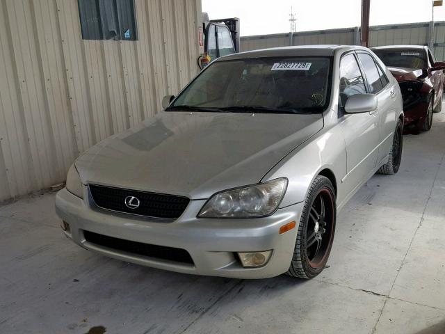 JTHBD192X20037601 - 2002 LEXUS IS 300 SILVER photo 2