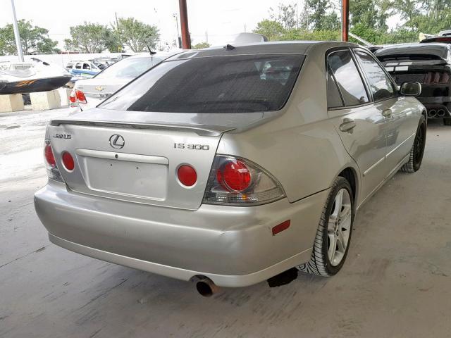 JTHBD192X20037601 - 2002 LEXUS IS 300 SILVER photo 4