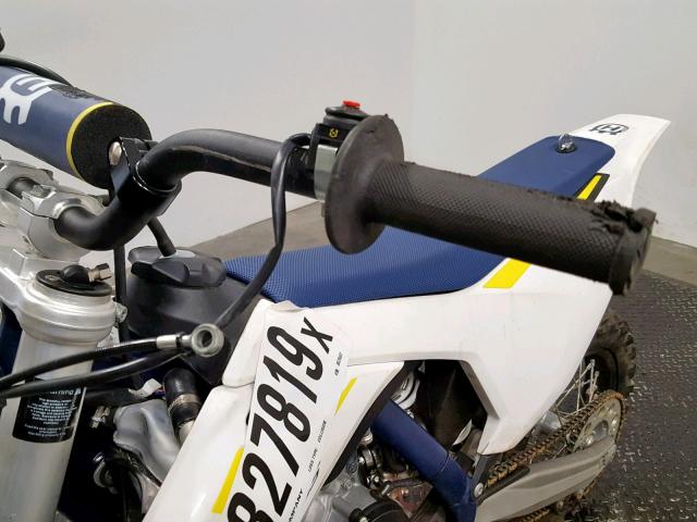 VBKUXA23XKM062607 - 2019 HUSQVARNA TC 65 WHITE photo 12