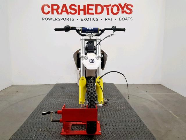 VBKUXA23XKM062607 - 2019 HUSQVARNA TC 65 WHITE photo 2