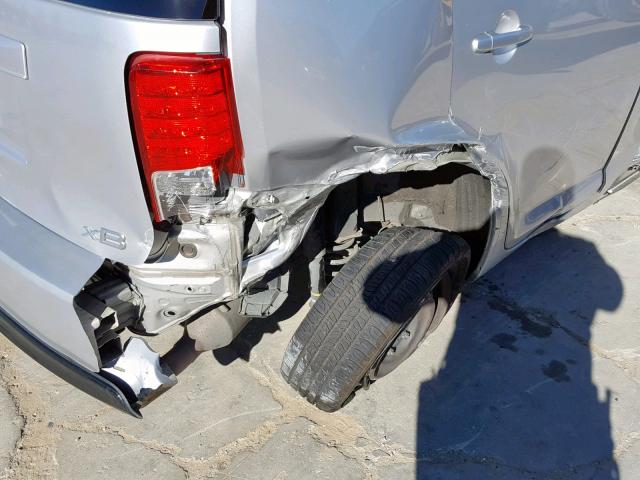 JTLZE4FE6FJ068006 - 2015 TOYOTA SCION XB SILVER photo 9