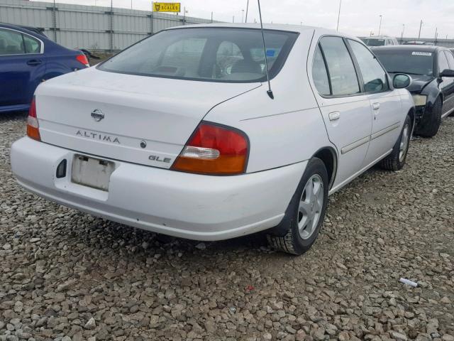 1N4DL01D3WC189945 - 1998 NISSAN ALTIMA XE WHITE photo 4