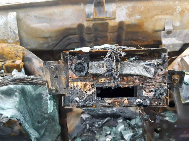 1GCCS138968227650 - 2006 CHEVROLET COLORADO BURN photo 9