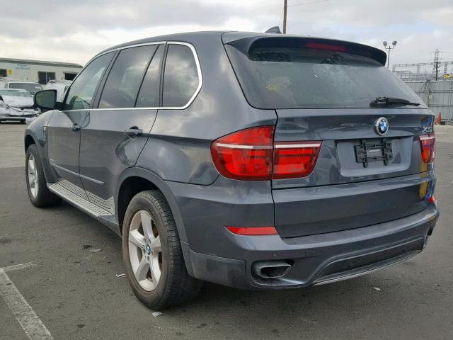 5UXZV8C54BL418561 - 2011 BMW X5 XDRIVE5 GRAY photo 3