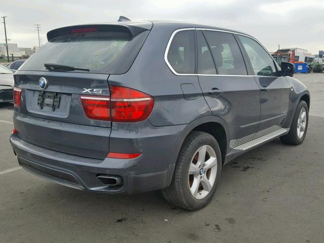 5UXZV8C54BL418561 - 2011 BMW X5 XDRIVE5 GRAY photo 4