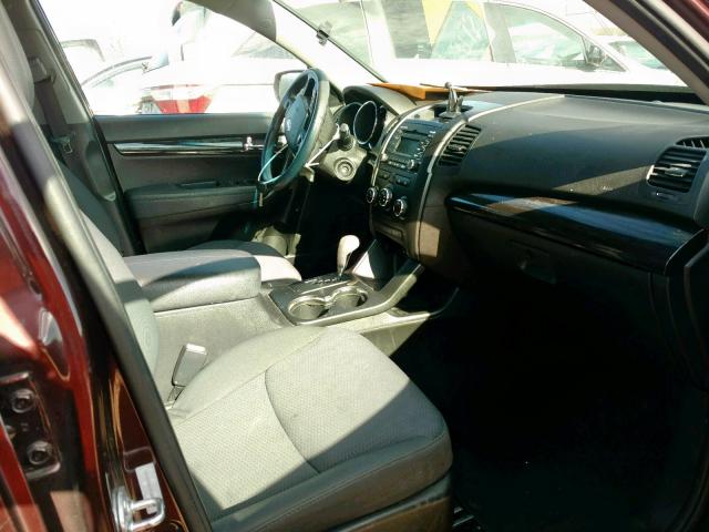 5XYKT3A19CG259349 - 2012 KIA SORENTO BA PURPLE photo 5