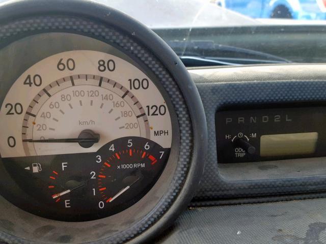 JTLKT324264103010 - 2006 TOYOTA SCION XB GRAY photo 8