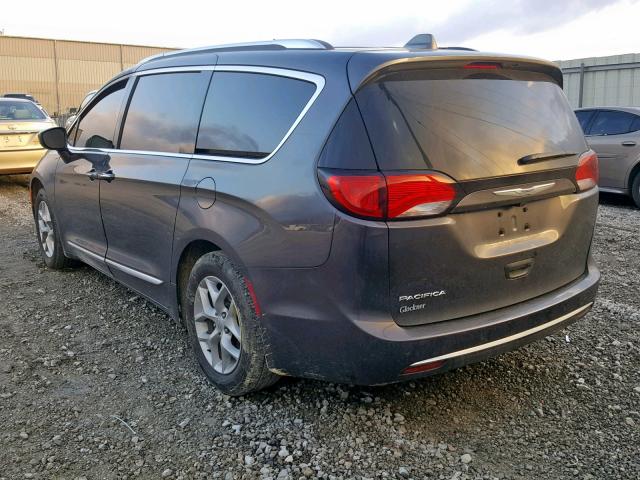 2C4RC1EG2JR316498 - 2018 CHRYSLER PACIFICA T GRAY photo 3