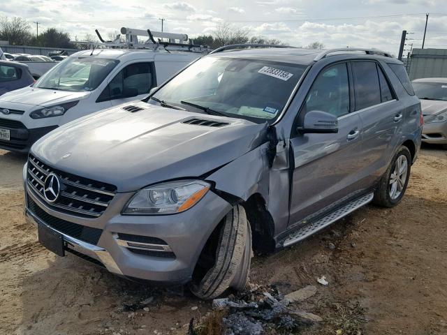 4JGDA5JB9EA323956 - 2014 MERCEDES-BENZ ML 350 SILVER photo 2