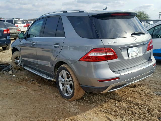 4JGDA5JB9EA323956 - 2014 MERCEDES-BENZ ML 350 SILVER photo 3