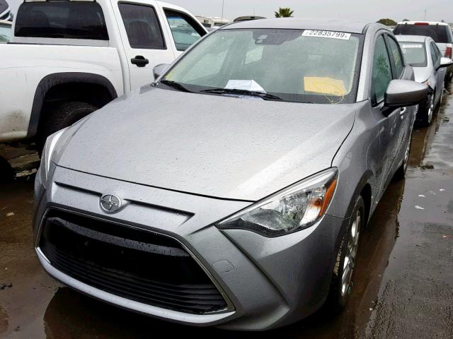 3MYDLBZV7GY124724 - 2016 TOYOTA SCION IA GRAY photo 2