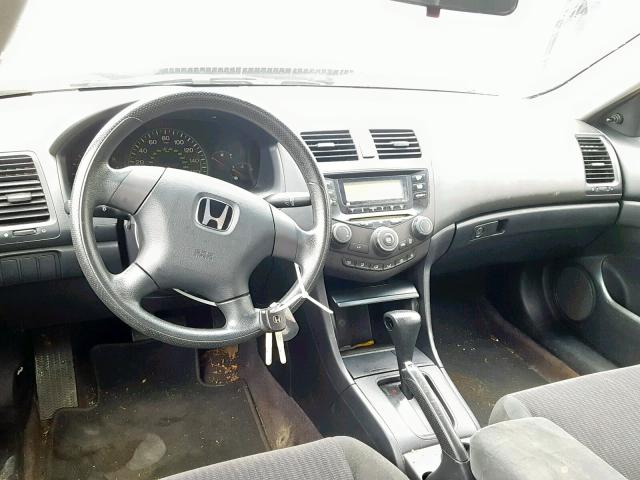 1HGCM561X5A129493 - 2005 HONDA ACCORD DX SILVER photo 9