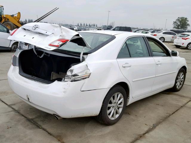 4T1BF3EK8AU537692 - 2010 TOYOTA CAMRY BASE WHITE photo 4