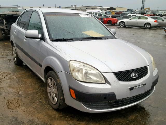 KNADE123866128327 - 2006 KIA RIO SILVER photo 1