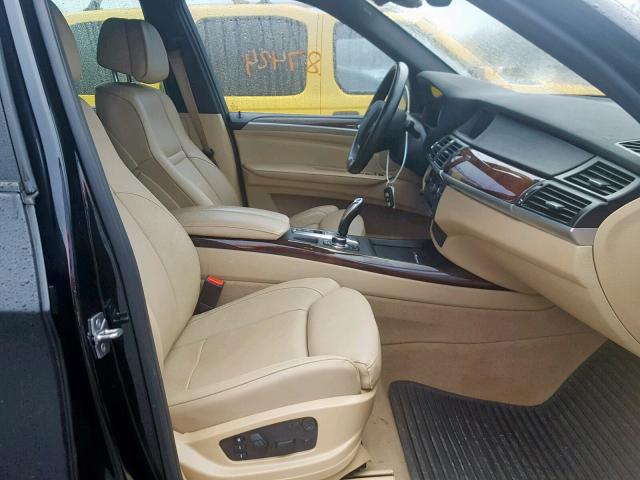 5UXZV8C57CL423934 - 2012 BMW X5 XDRIVE5 BLACK photo 5