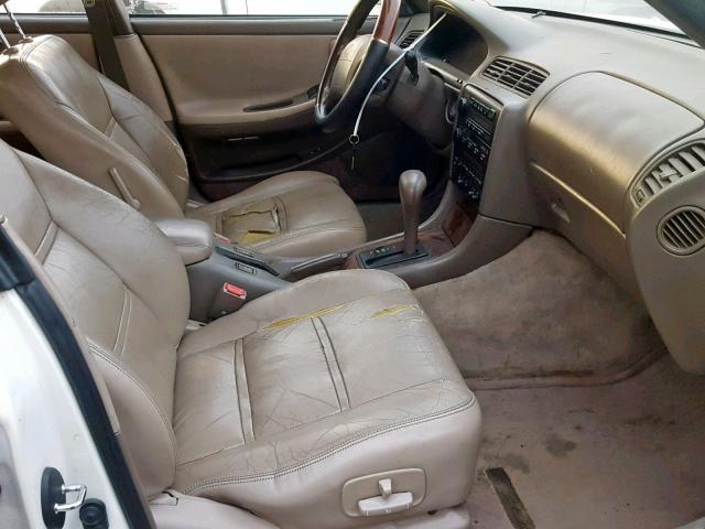 JT8GK13T2R0073418 - 1994 LEXUS ES 300 CREAM photo 5