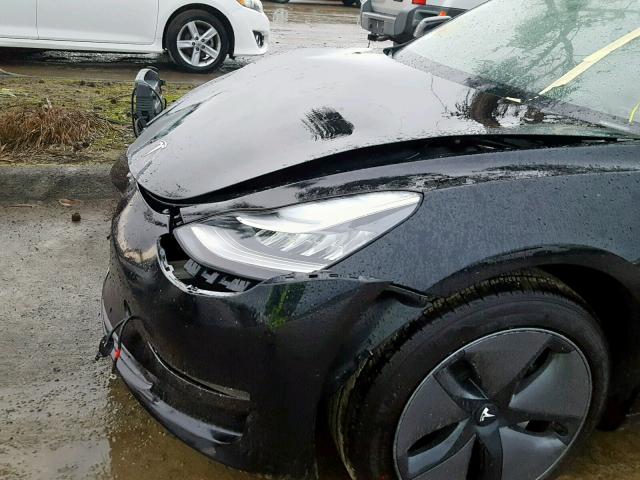 5YJ3E1EA6JF062575 - 2018 TESLA MODEL 3 შავი ფოტო 9