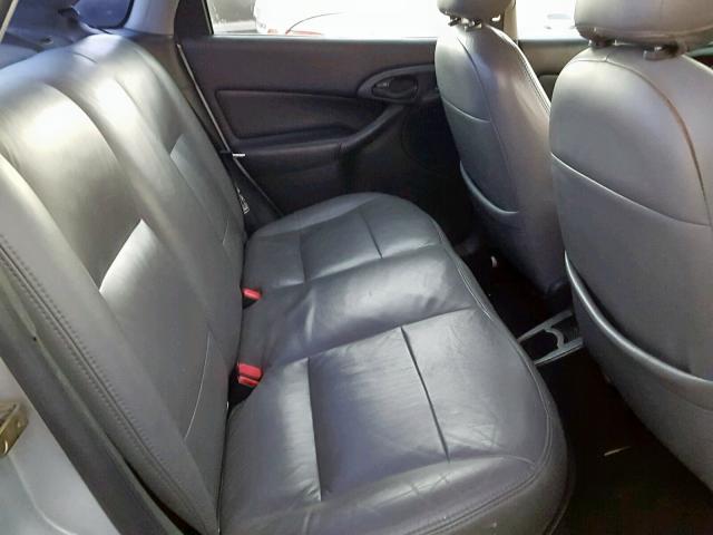 1FAFP34382W267324 - 2002 FORD FOCUS SE Silber Foto 6