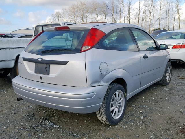 1FAFP31N77W233839 - 2007 FORD FOCUS ZX3 SILVER photo 4