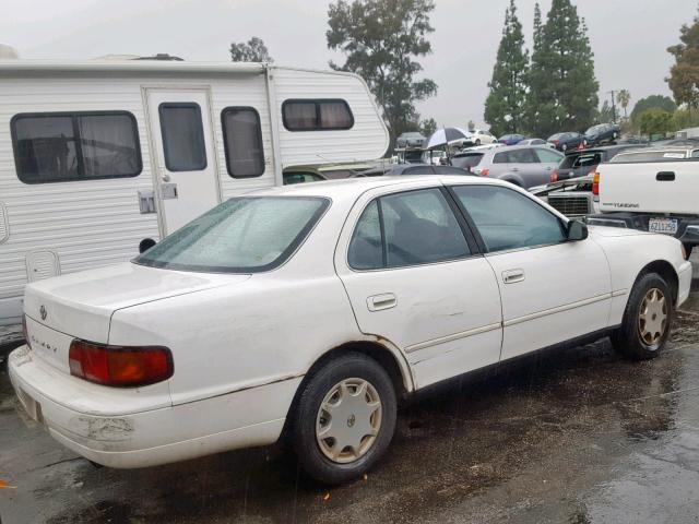 JT2BG12K0T0338648 - 1996 TOYOTA CAMRY DX WHITE photo 4