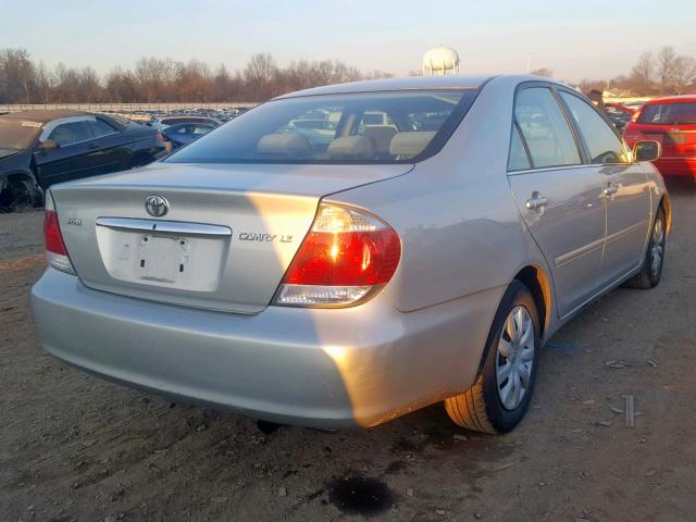 4T1BE32K85U569555 - 2005 TOYOTA CAMRY LE ვერცხლისფერი ფოტო 4