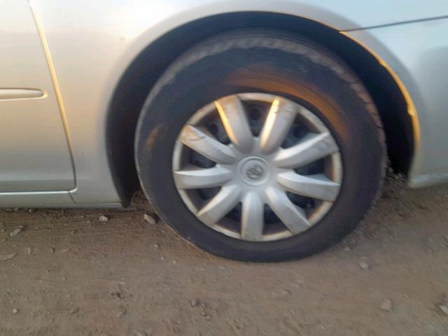 4T1BE32K85U569555 - 2005 TOYOTA CAMRY LE ვერცხლისფერი ფოტო 9