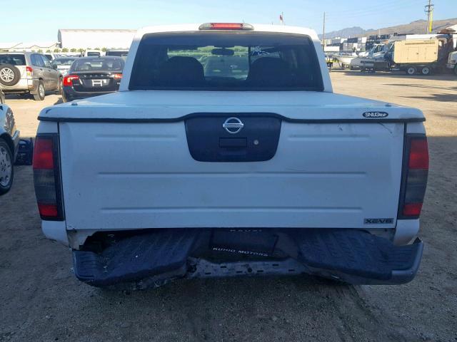 1N6ED27T82C370262 - 2002 NISSAN FRONTIER C 白色 照片 9