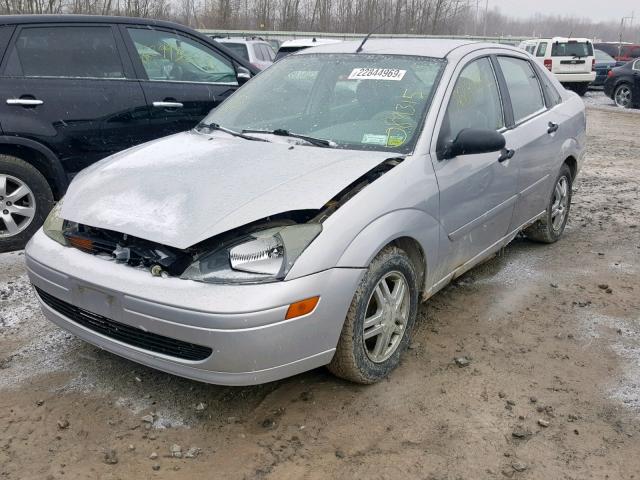 1FAFP34354W114466 - 2004 FORD FOCUS SE C SILVER photo 2