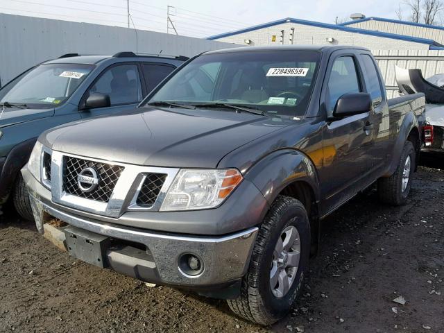 1N6AD06W69C426028 - 2009 NISSAN FRONTIER K GRAY photo 2