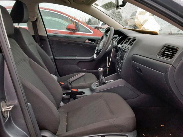 3VW1K7AJ2FM320664 - 2015 VOLKSWAGEN JETTA BASE GRAY photo 5