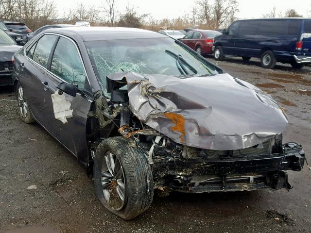 4T1BF1FK7HU798941 - 2017 TOYOTA CAMRY LE GRAY photo 1