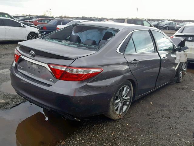 4T1BF1FK7HU798941 - 2017 TOYOTA CAMRY LE GRAY photo 4