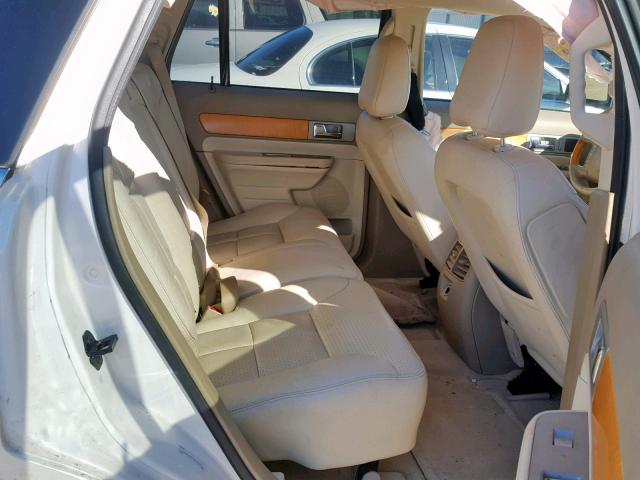 2LMDU88C37BJ26672 - 2007 LINCOLN MKX WHITE photo 6