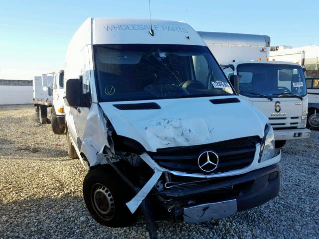 WD3PE7CC4A5488415 - 2010 MERCEDES-BENZ SPRINTER 2 WHITE photo 1