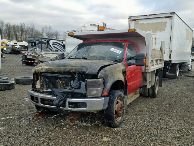 1FDAF57R38EC31392 - 2008 FORD F550 SUPER RED photo 2