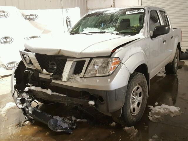 1N6AD0EV6BC405761 - 2011 NISSAN FRONTIER S SILVER photo 2