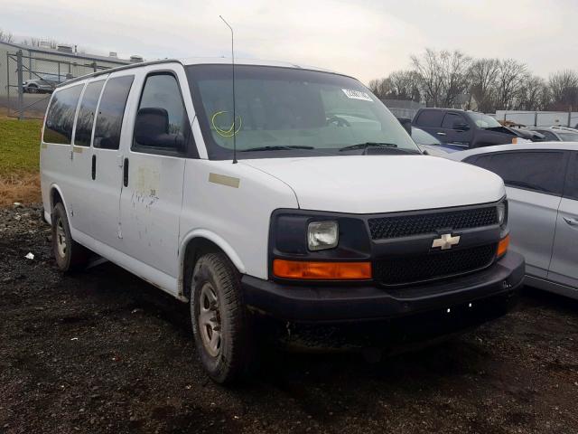 1GNFG15T761171790 - 2006 CHEVROLET EXPRESS G1 WHITE photo 1