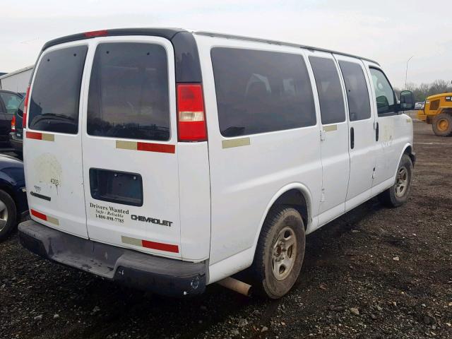 1GNFG15T761171790 - 2006 CHEVROLET EXPRESS G1 WHITE photo 4