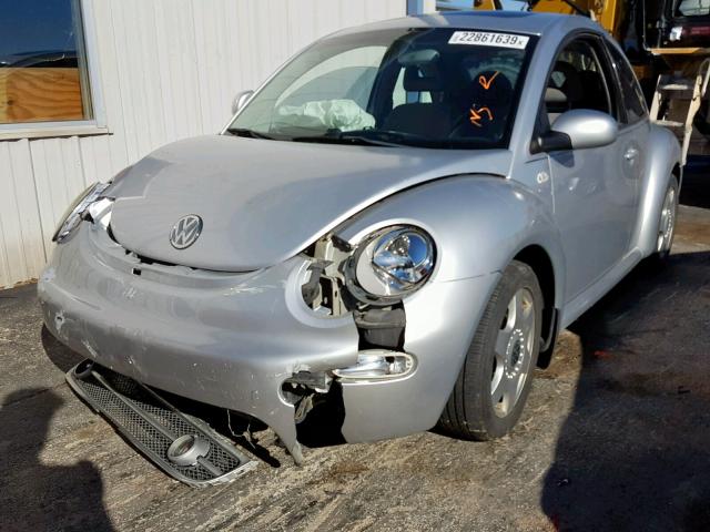 3VWCC21C91M402779 - 2001 VOLKSWAGEN NEW BEETLE Gümüş foto 2