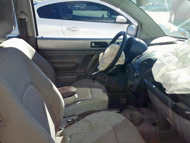 3VWCC21C91M402779 - 2001 VOLKSWAGEN NEW BEETLE Gümüş foto 5