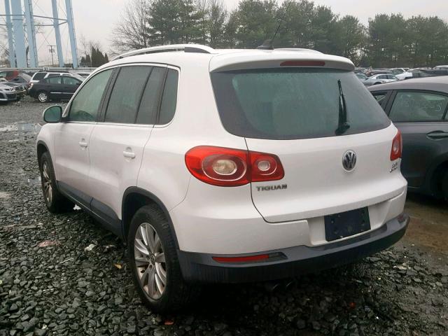 WVGBV75N79W502257 - 2009 VOLKSWAGEN TIGUAN SE WHITE photo 3