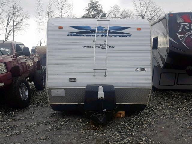 5HRFF26255C007532 - 2005 WKED TOY HAULER WHITE photo 7